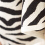 Kép 2/6 - Zebra beige állatmintás pamut törölköző