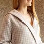 Kép 3/7 - Scotia beige prémium női fürdőköntös
